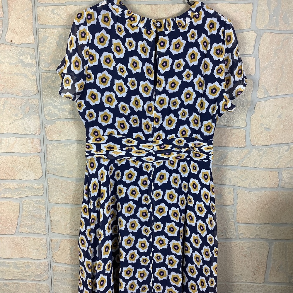 Boden Bergenia Dress Size 10R Floral NWT - Picture 4 of 6